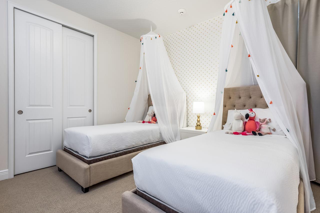 Exquisite Home With Media Room & Games Near Disney By Rentyl - 7600M ออร์ลันโด ภายนอก รูปภาพ